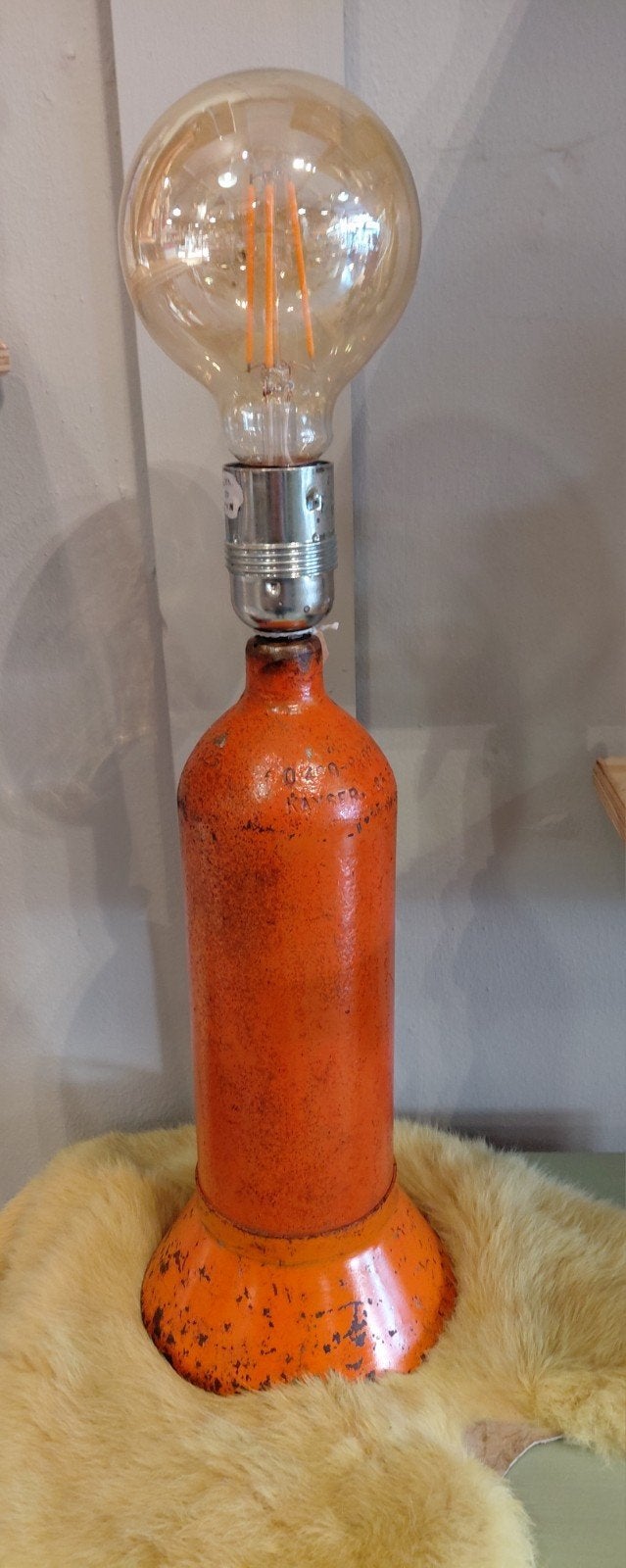 industriële lamp gemaakt van gasfles - upcycling - mancave, Huis en Inrichting, Woonaccessoires | Overige, S, Ophalen of Verzenden