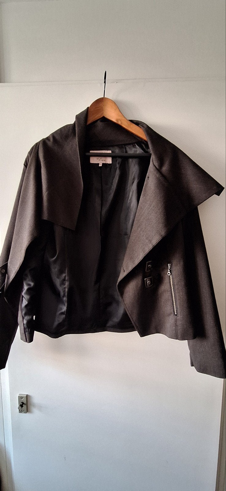 Te koop leuk jasje, maat 40, bruin, La Ligna, Bruin, Zo goed als nieuw, Jasje, La Ligna