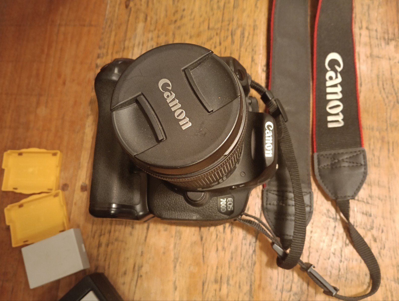Canon EOS 700D Spiegelreflexcamera met 10-18mm lens, Gebruikt, Spiegelreflex, Canon, Ophalen of Verzenden