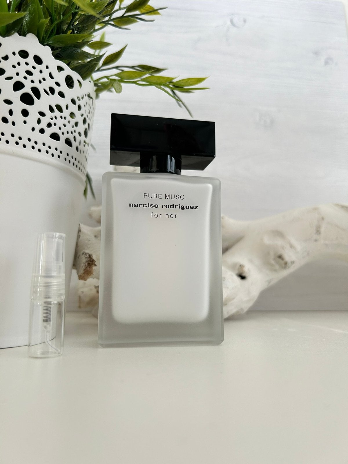 Decant Narciso Rodriguez for her - 𝙿𝚄𝚁𝙴 𝙼𝚄𝚂𝙲 EdP 2ml, Ophalen of Verzenden, Nieuw