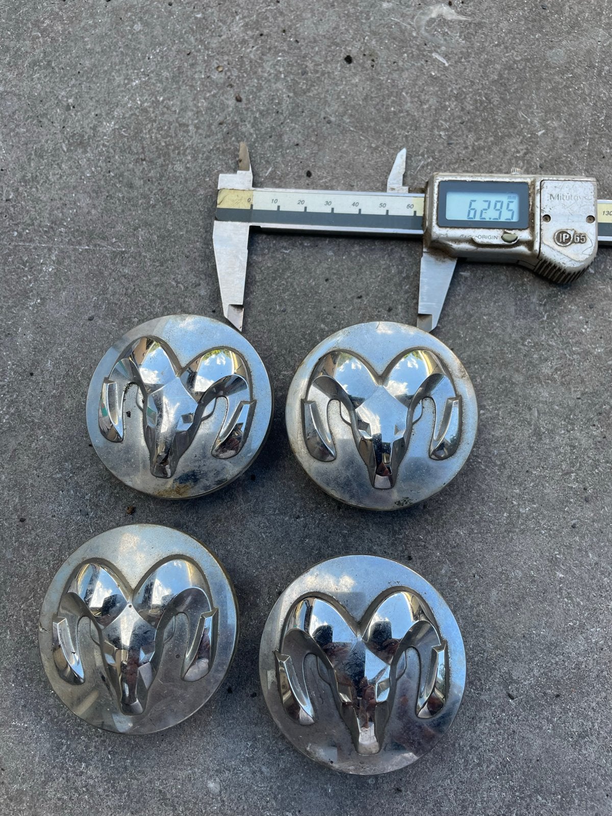 Dodge Ram Naafdoppen Zilver - Set van 4, Ophalen of Verzenden, Gebruikt