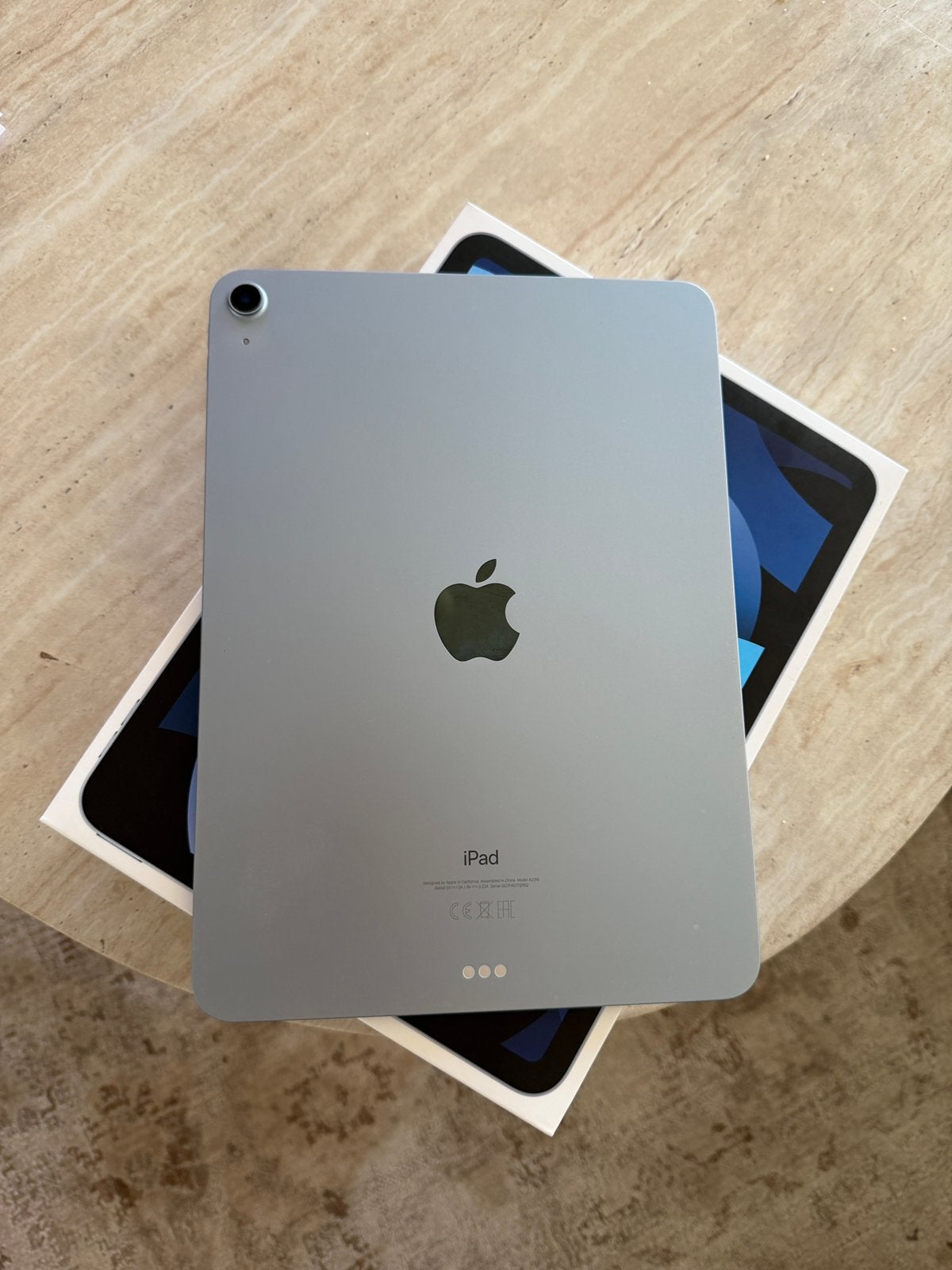 Apple ipad 4 air -  64GB