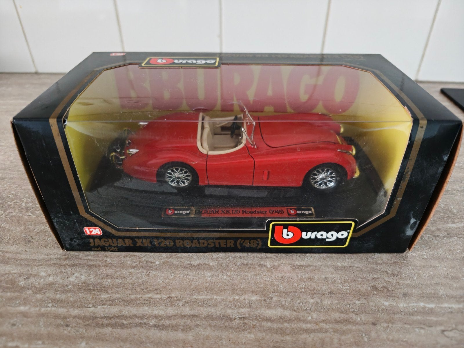 Jaguar XK120 Roadster van Bburago, Ophalen, Zo goed als nieuw, Auto, Bburago
