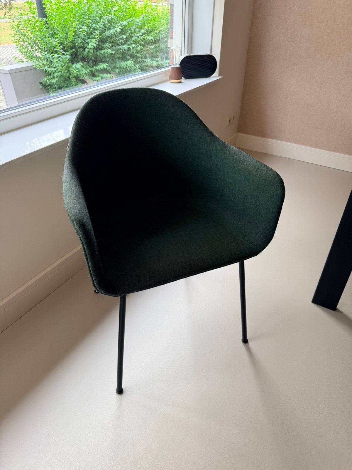 Design Eetkamerstoelen Menu Space/Audo Copenhagen, Ophalen, Zo goed als nieuw, Stof