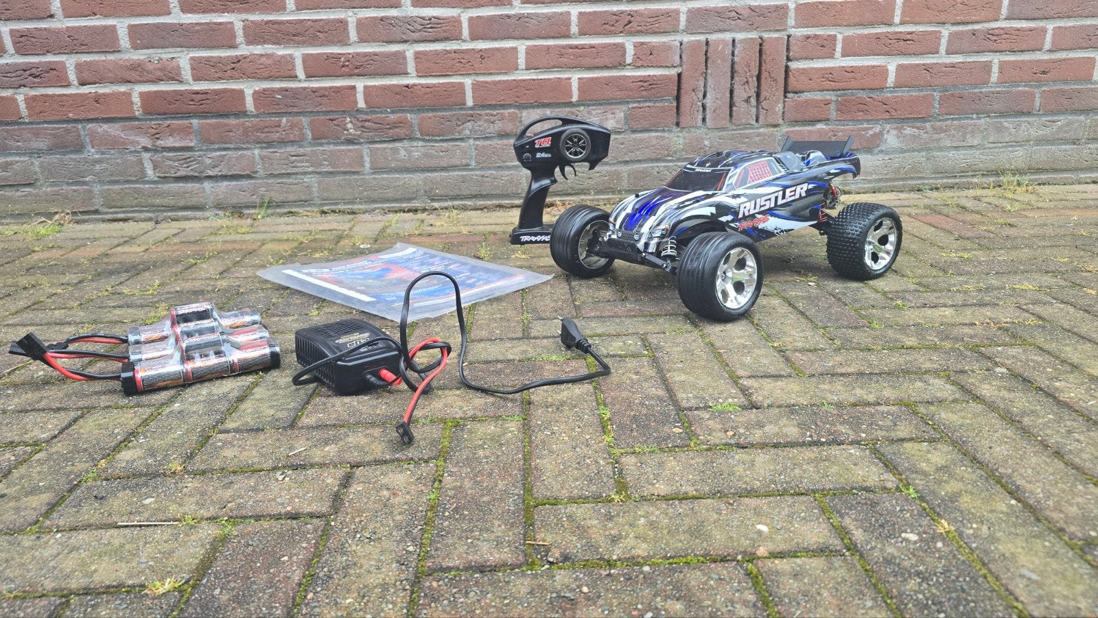 TRAXXAS Rustler xl5 2wd 1/10, Elektro, Gebruikt, Auto offroad, Ophalen of Verzenden