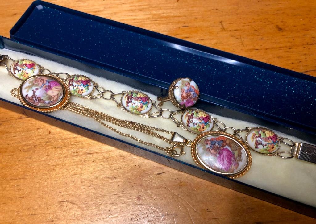 Limoges France armband ketting broche en ring, Gebruikt, Ophalen of Verzenden, Goud, Overige materialen