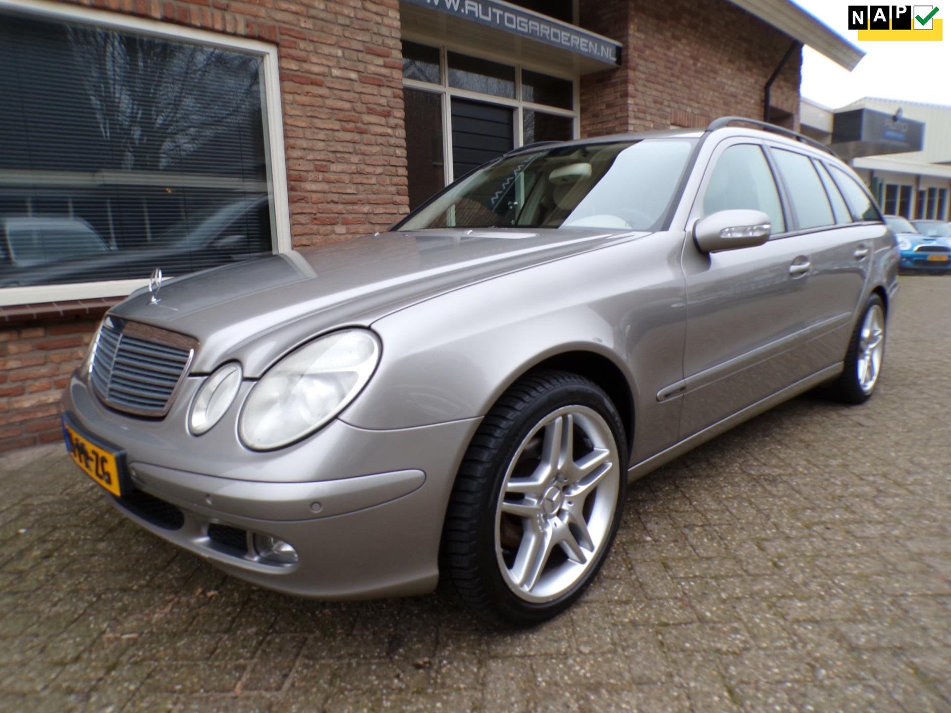 Mercedes-Benz E-klasse Combi 200 K. Classic Leder / 7 Persoo, Auto's, Stoelverwarming, Achterwielaandrijving, Gebruikt, Beige