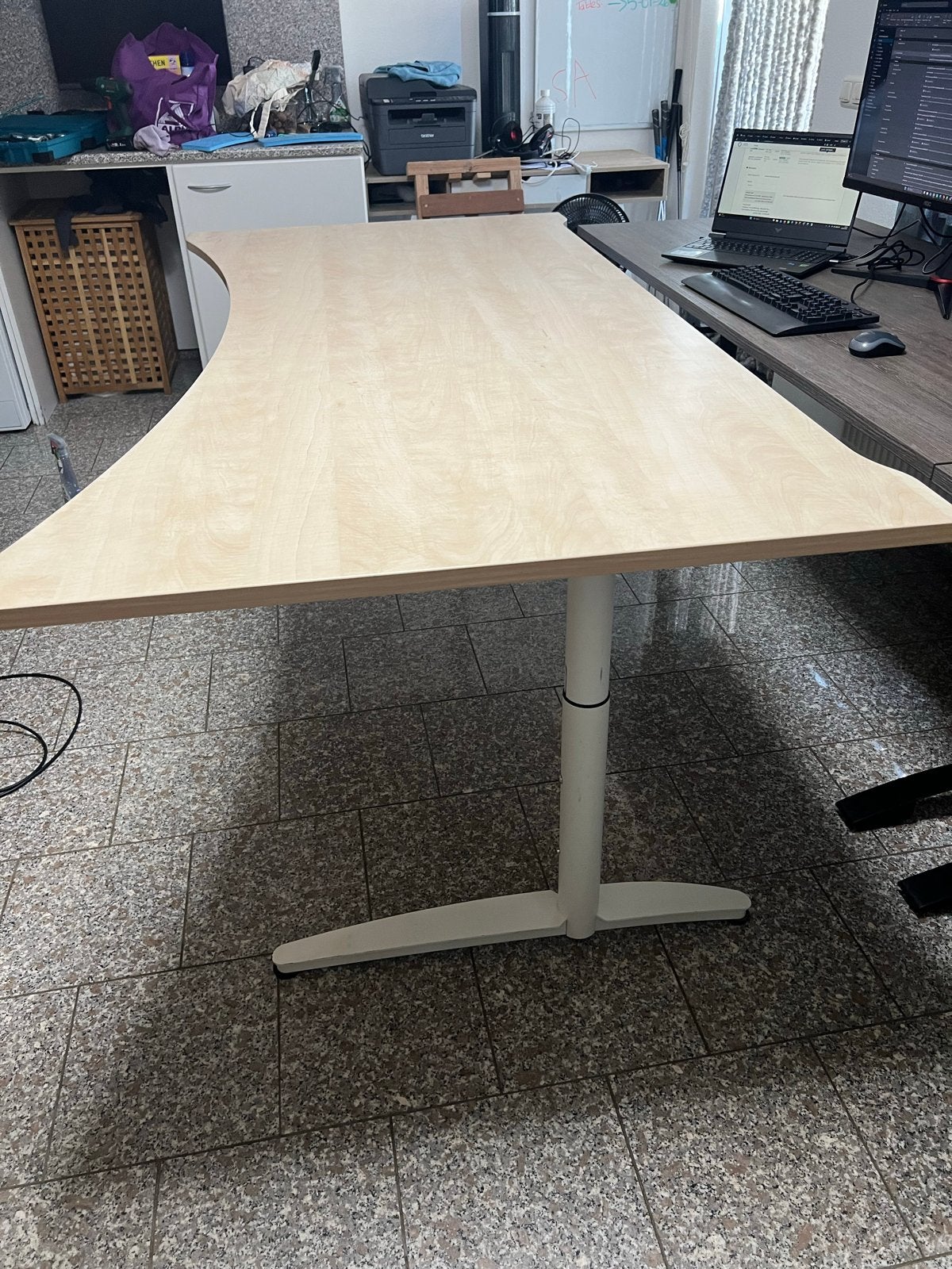 Verstelbaar bureau - 200x100 cm - Zo goed als nieuw, Ophalen, 100 tot 150 cm, Tot twee personen, Zo goed als nieuw
