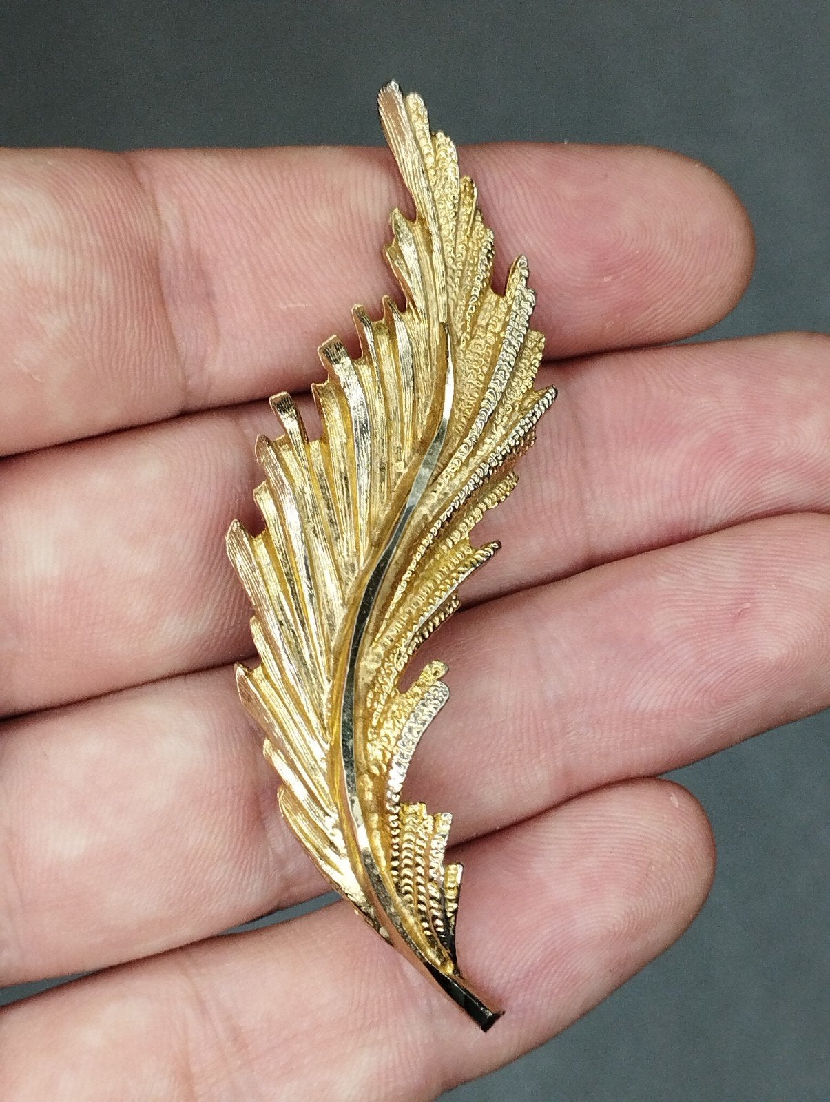 Prachtige vintage broche, Ophalen of Verzenden, Zo goed als nieuw, Overige materialen