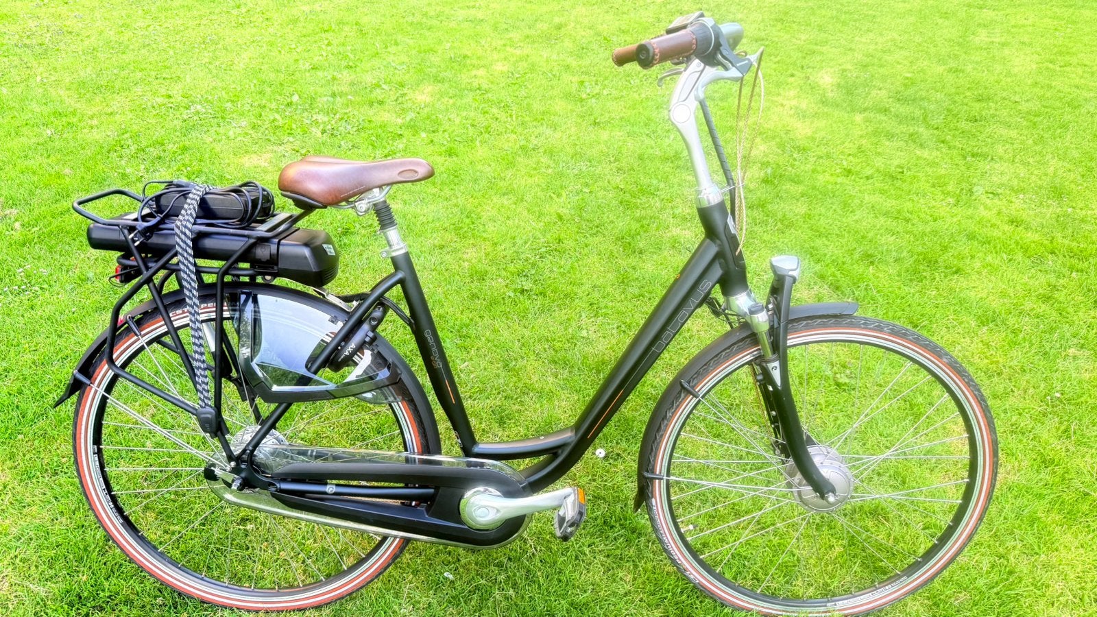Nette goede unisex damesfiets E-bike Batavus Genova Ego 53cm, Ophalen, 53 tot 56 cm, Versnellingen, Batavus