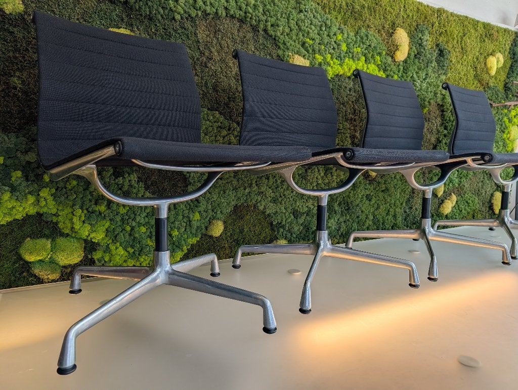 4x Vitra EA 106 stoelen | Charles & Ray Eames, Gebruikt, Zwart, Nvt, Nvt