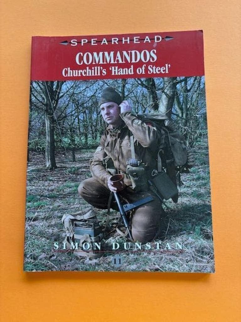 Spearhead		Commandos	Boek	96 pg, Ophalen of Verzenden, Tweede Wereldoorlog, Nieuw, Overige onderwerpen