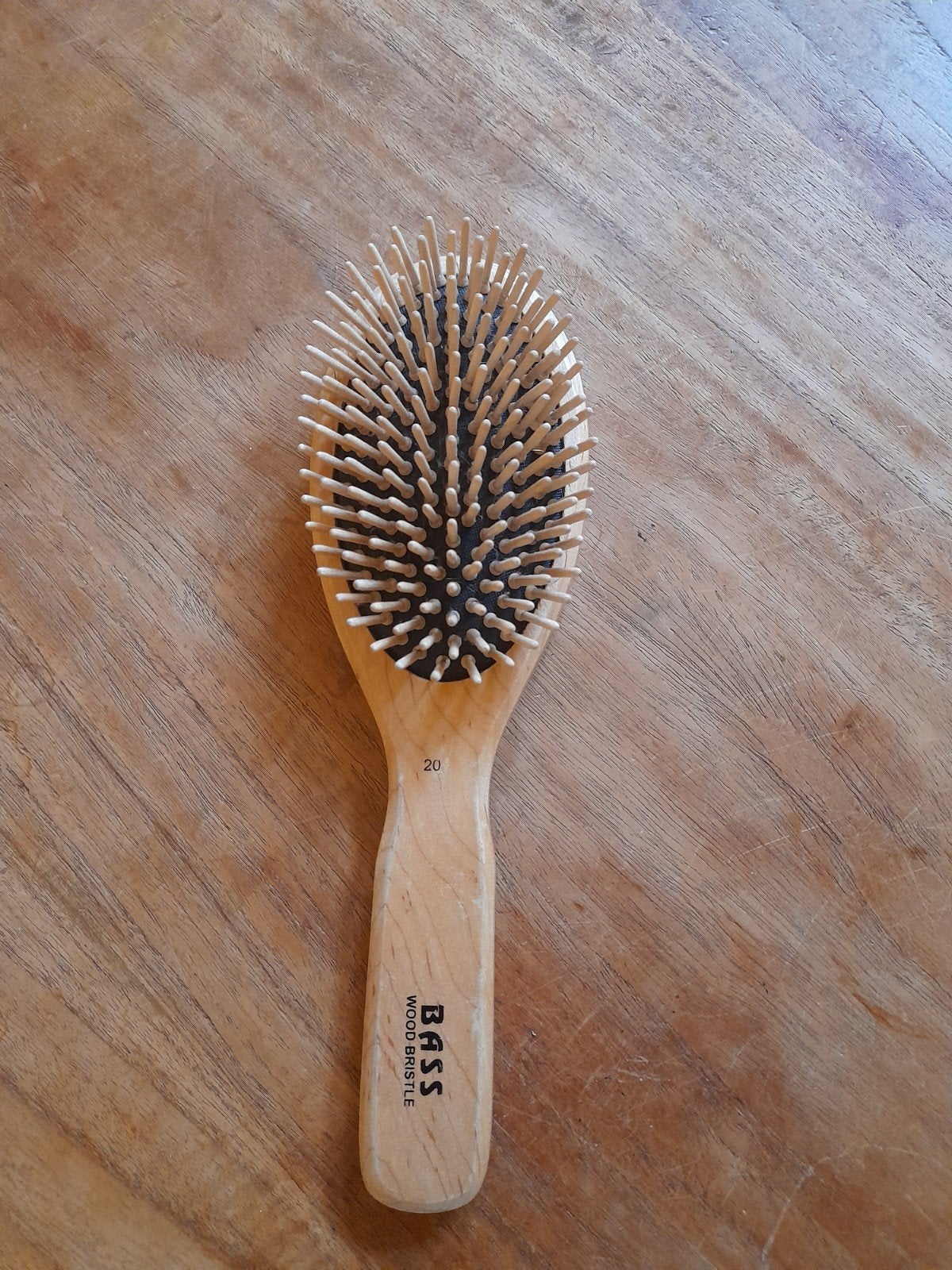 Bass houten borstel met houten pinnen, Sieraden, Tassen en Uiterlijk, Uiterlijk | Haarverzorging, Ophalen of Verzenden, Gebruikt