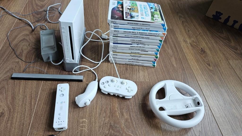 WII console met accessoires en 14 spellen, Ophalen, Gebruikt, Met 1 controller, Met stuurtje