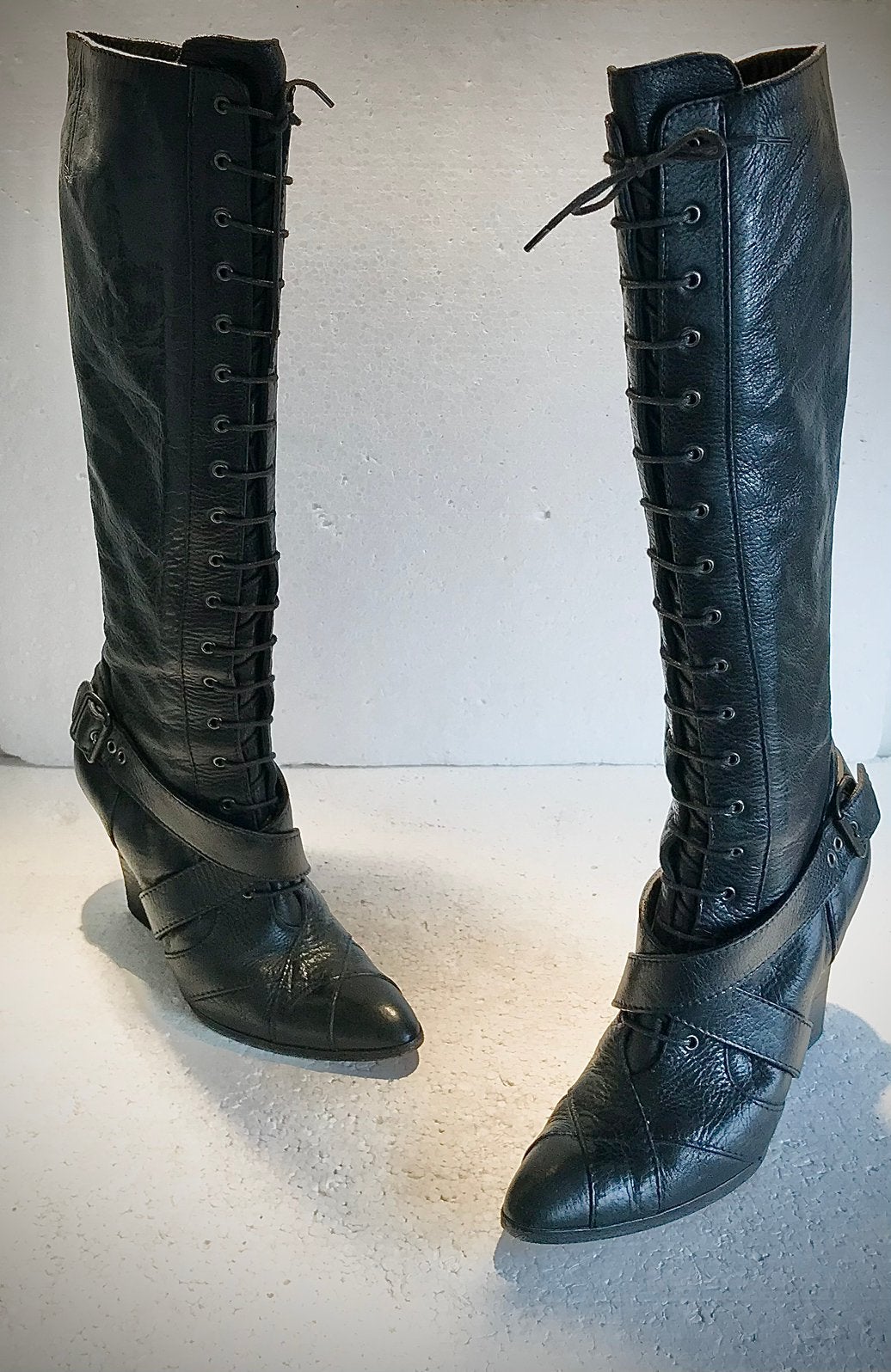Givenchy design exclusieve hoge dames hoge laarzen zwart 38, Kleding | Dames, Schoenen, Ophalen of Verzenden, Zwart, Hoge laarzen