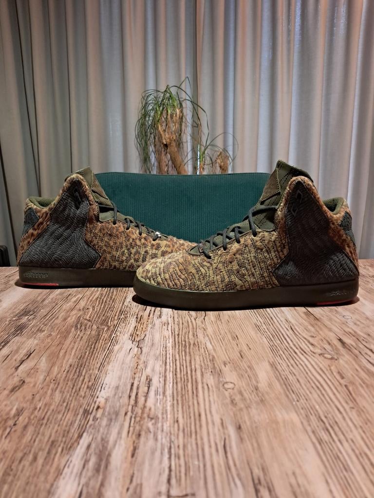 Nike LeBron NSW 'Leopard' Size 43, Overige kleuren, Nike, Ophalen of Verzenden, Sneakers of Gympen