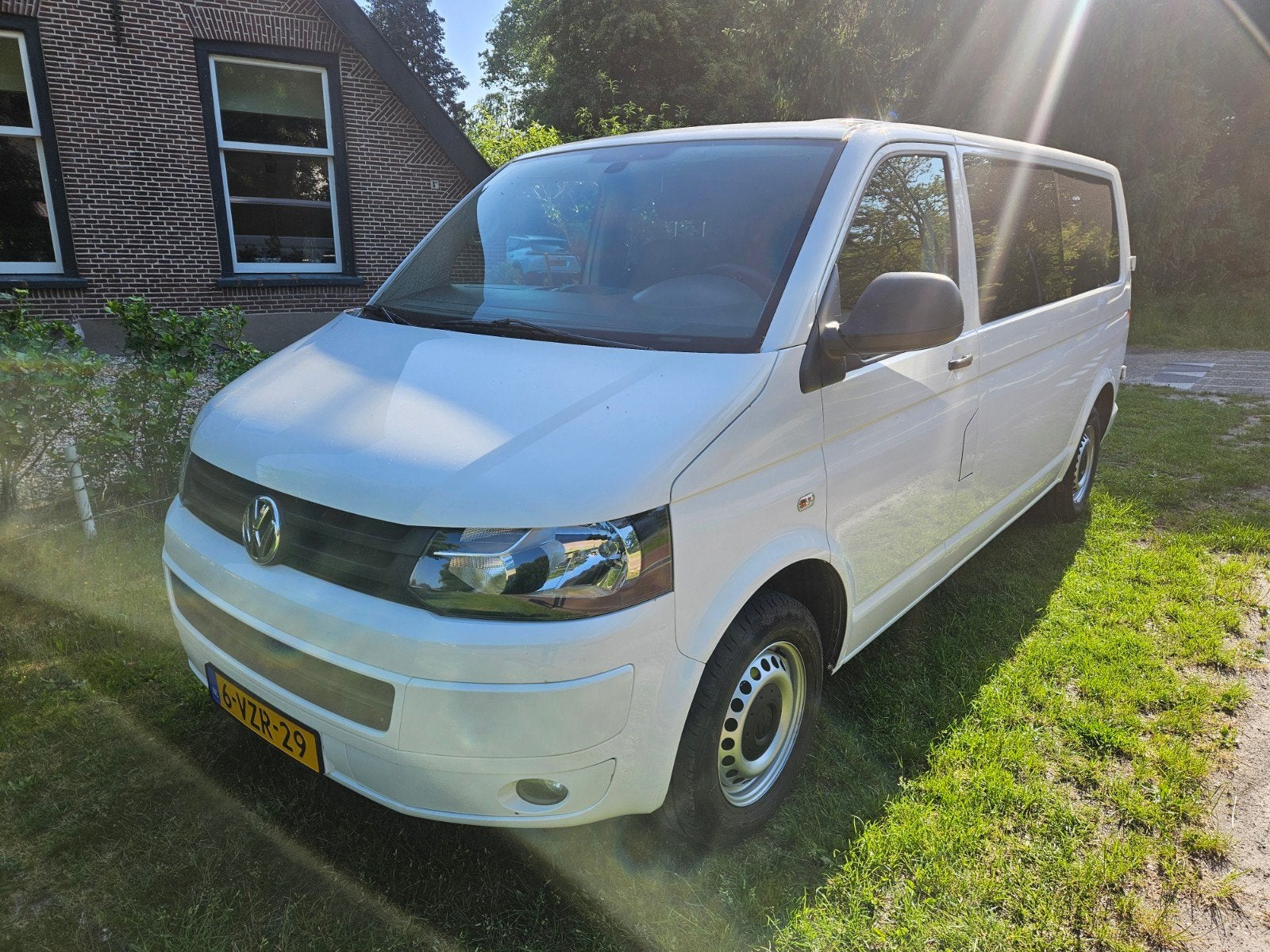 Volkswagen Transporter dubbele cabine 2.0D 84KW 2012, Voorwielaandrijving, Euro 5, 15 km/l, 4 cilinders