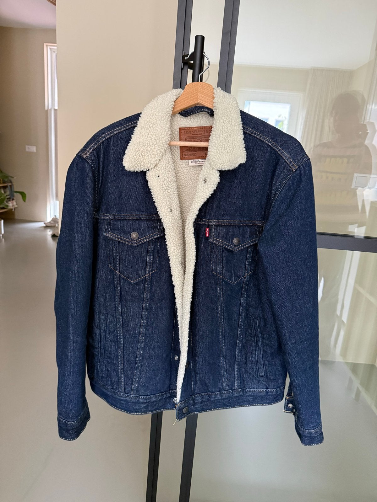 Levi's Sherpa Trucker Jacket - Maat M, Ophalen of Verzenden, Zo goed als nieuw, Maat 48/50 (M), Blauw