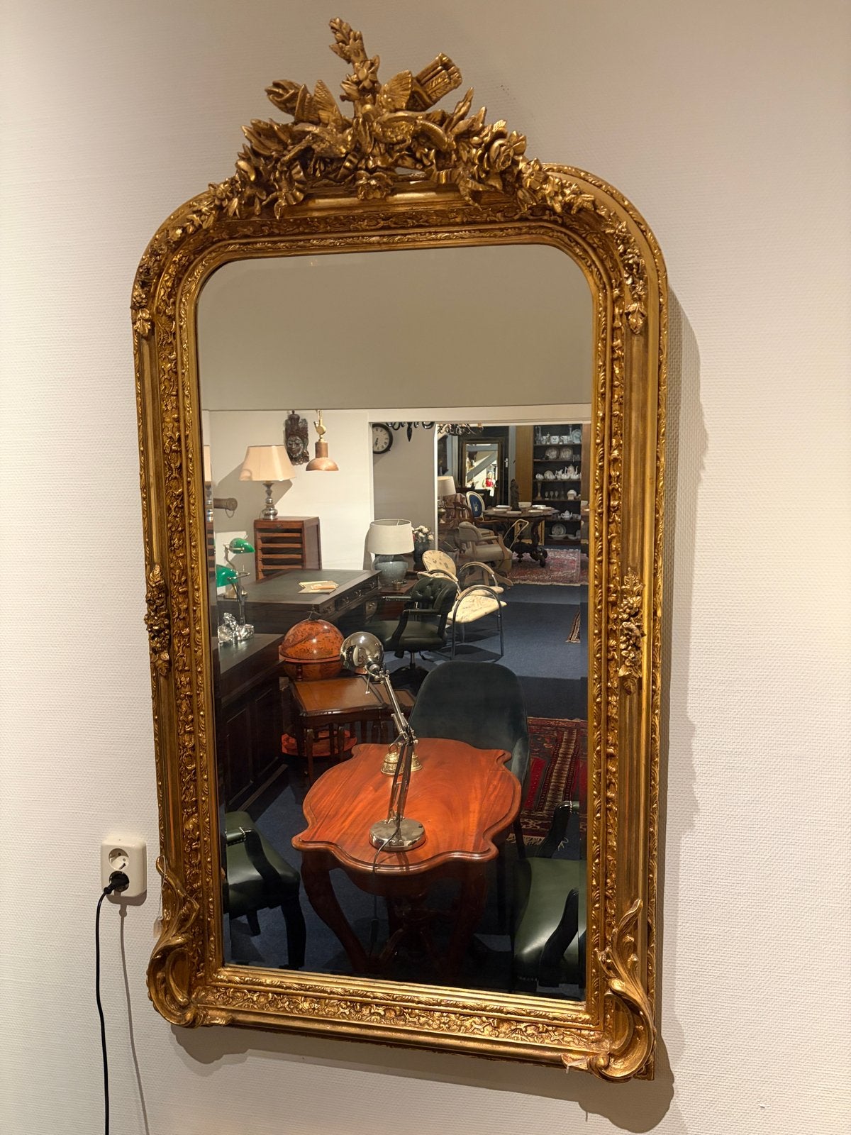 Grote halspiegel met goudkleurige lijst en geslepen glas, Ophalen, Rechthoekig, 50 tot 100 cm, 150 tot 200 cm