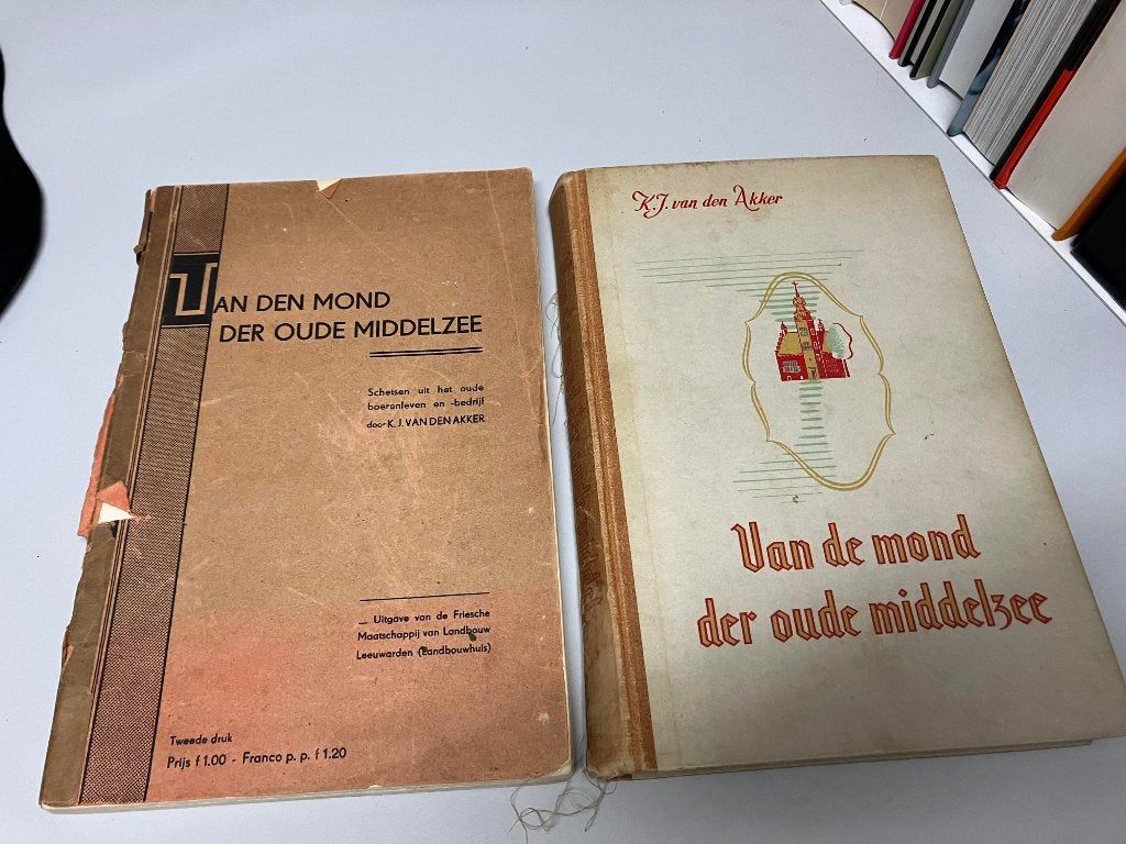 Van de mond der oude Middelzee 2e druk, Ophalen of Verzenden, Gelezen