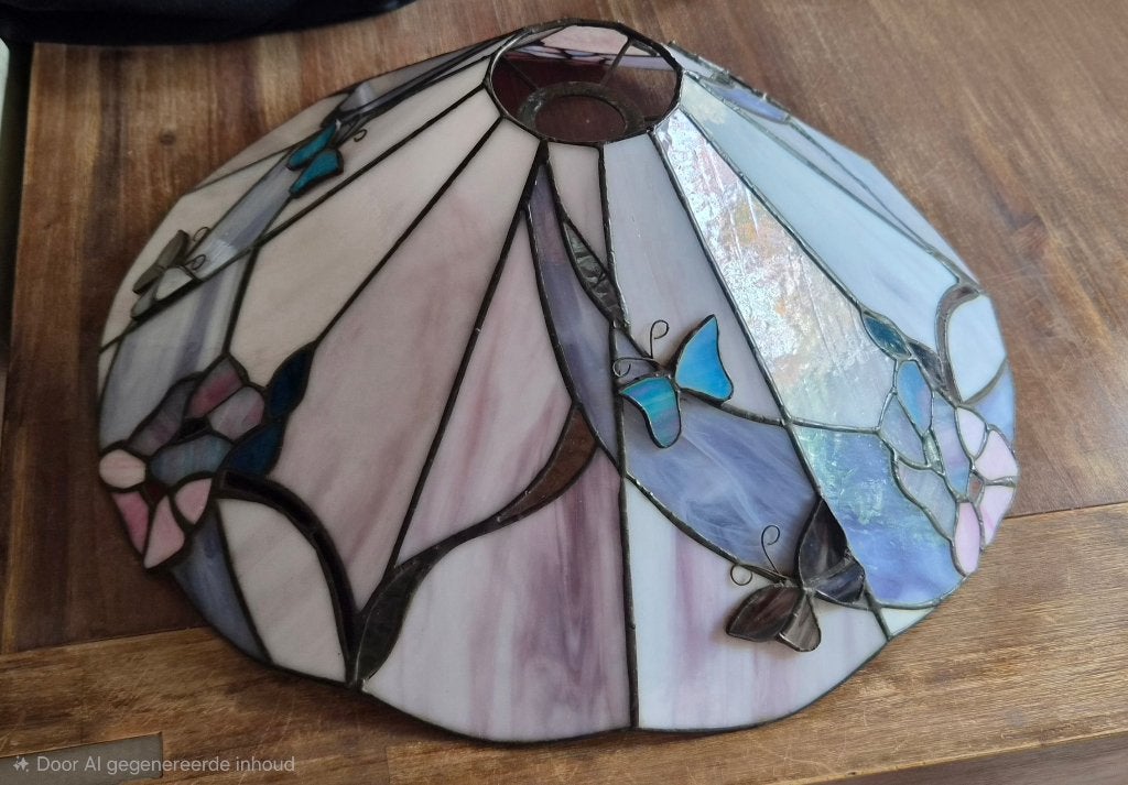 Tiffany lampenkap met vlinders - Paars/Blauw, Huis en Inrichting, Ophalen, Gebruikt, Tiffany, Art Nouveau, Klassiek, Romantisch