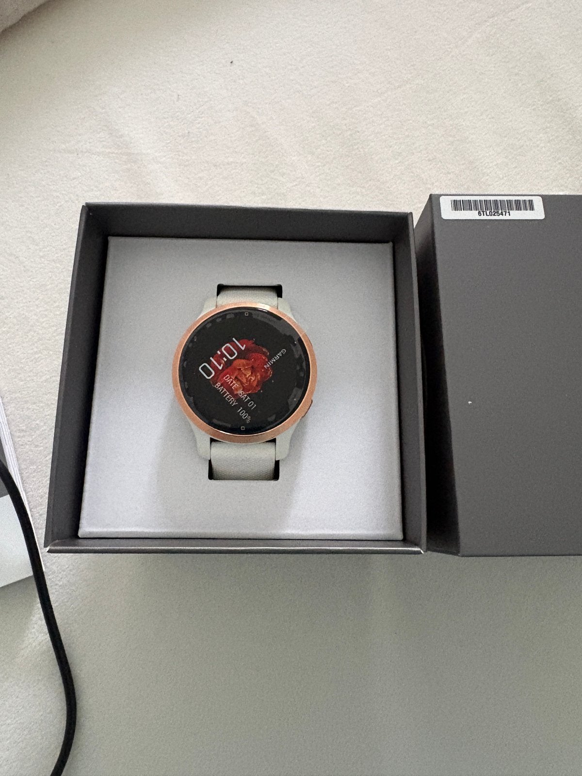 Garmin Venu 2S GPS Smartwatch - Zo goed als nieuw, Ophalen, Afstand, Wit, Zo goed als nieuw