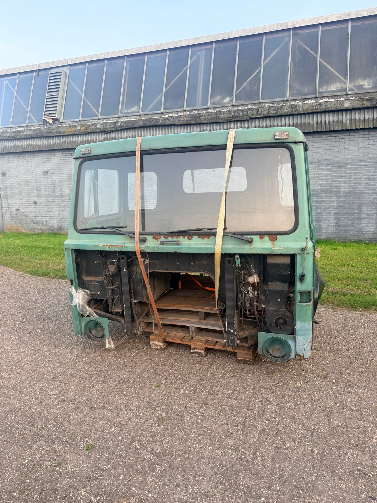 Scania 0-serie cabine voor restauratie of vervanging, Auto-onderdelen, Ophalen, Gebruikt, Voor, Oldtimer onderdelen