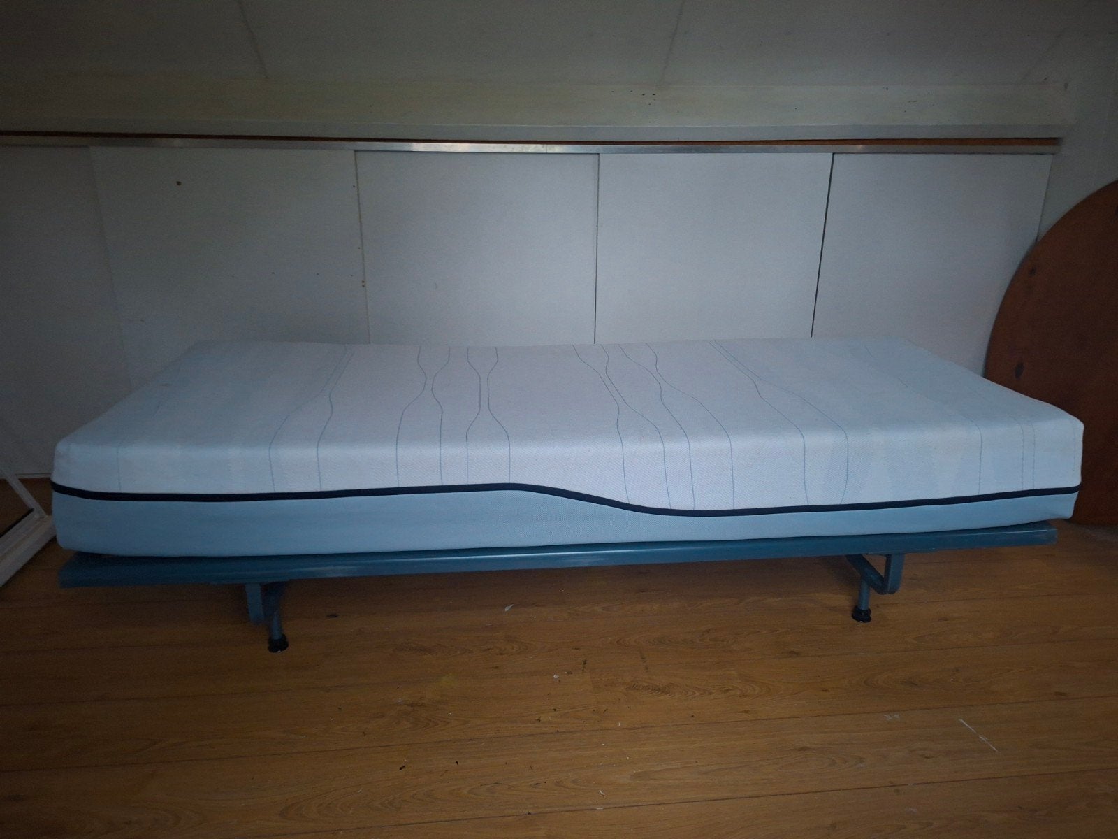 Auping bed (220/90), Ophalen, 90 cm, Eenpersoons, Zo goed als nieuw