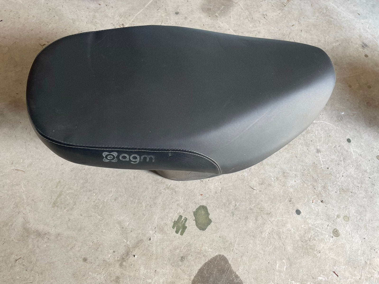 Buddy / zadel AGM Star scooter, Fietsen en Brommers, Brommeronderdelen | Scooters, Ophalen of Verzenden, Gebruikt, Zadel, Overige merken