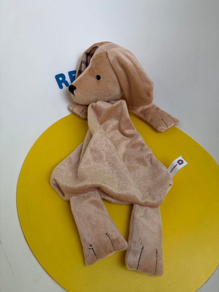 K3777 Natalis Achmea hond tekkel teckel bruin, Ophalen of Verzenden, Zo goed als nieuw, Hond