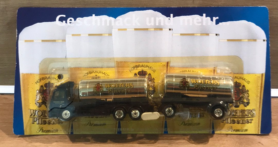 In verpakking: miniatuur vrachtwagen Wolters Pilsener, Verzamelen, Ophalen of Verzenden, Onbekend, Onbekend, Onbekend