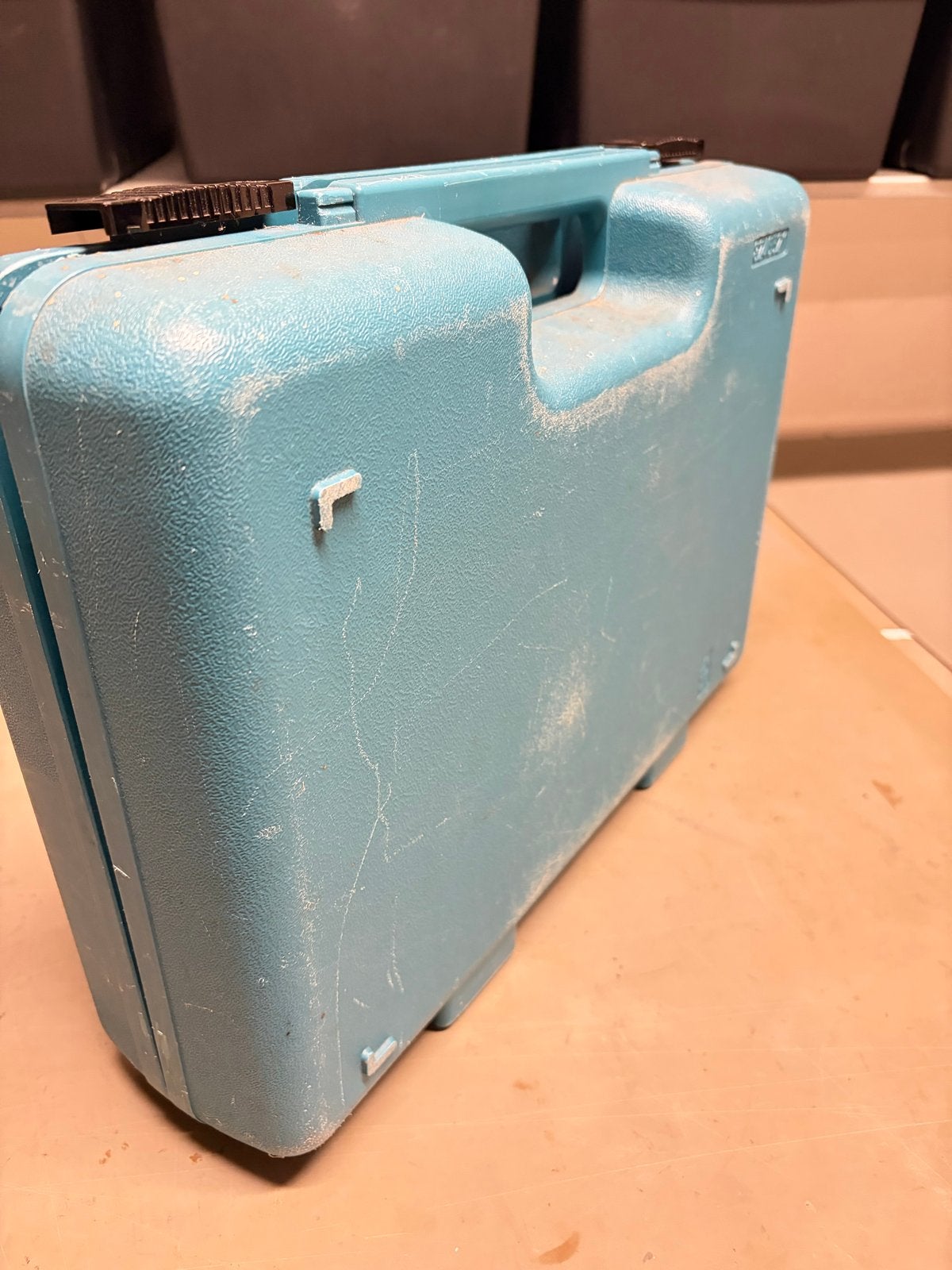 Foto 9 van Makita 6270DWAE3 Accuboormachine met lader en 3 accu's