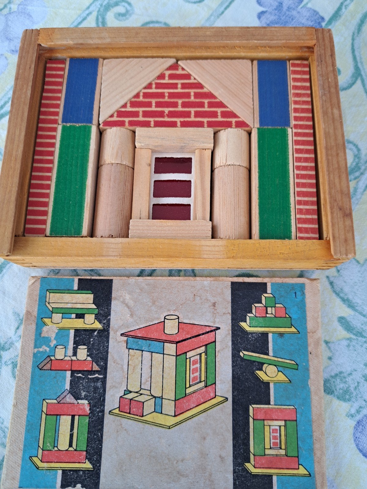 Vintage houten bouwblokken set in kistje, Kinderen en Baby's, Speelgoed | Bouwstenen, Ophalen of Verzenden, Gebruikt, Overige merken