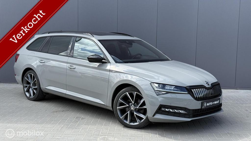 Skoda Superb Combi 1.4 TSI iV Sportline Pano Trekhaak, 4 cilinders, Alcantara, 1600 kg, 750 kg