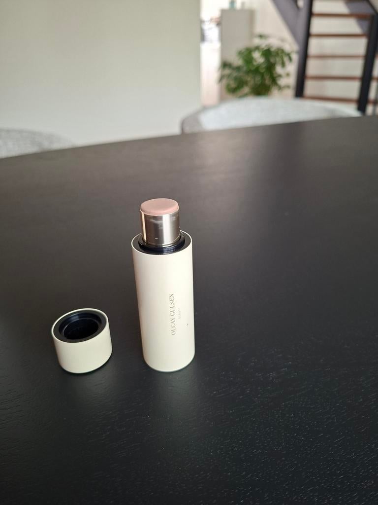 OGB light/ medium contourstick, Ophalen of Verzenden, Zo goed als nieuw, Gehele gezicht