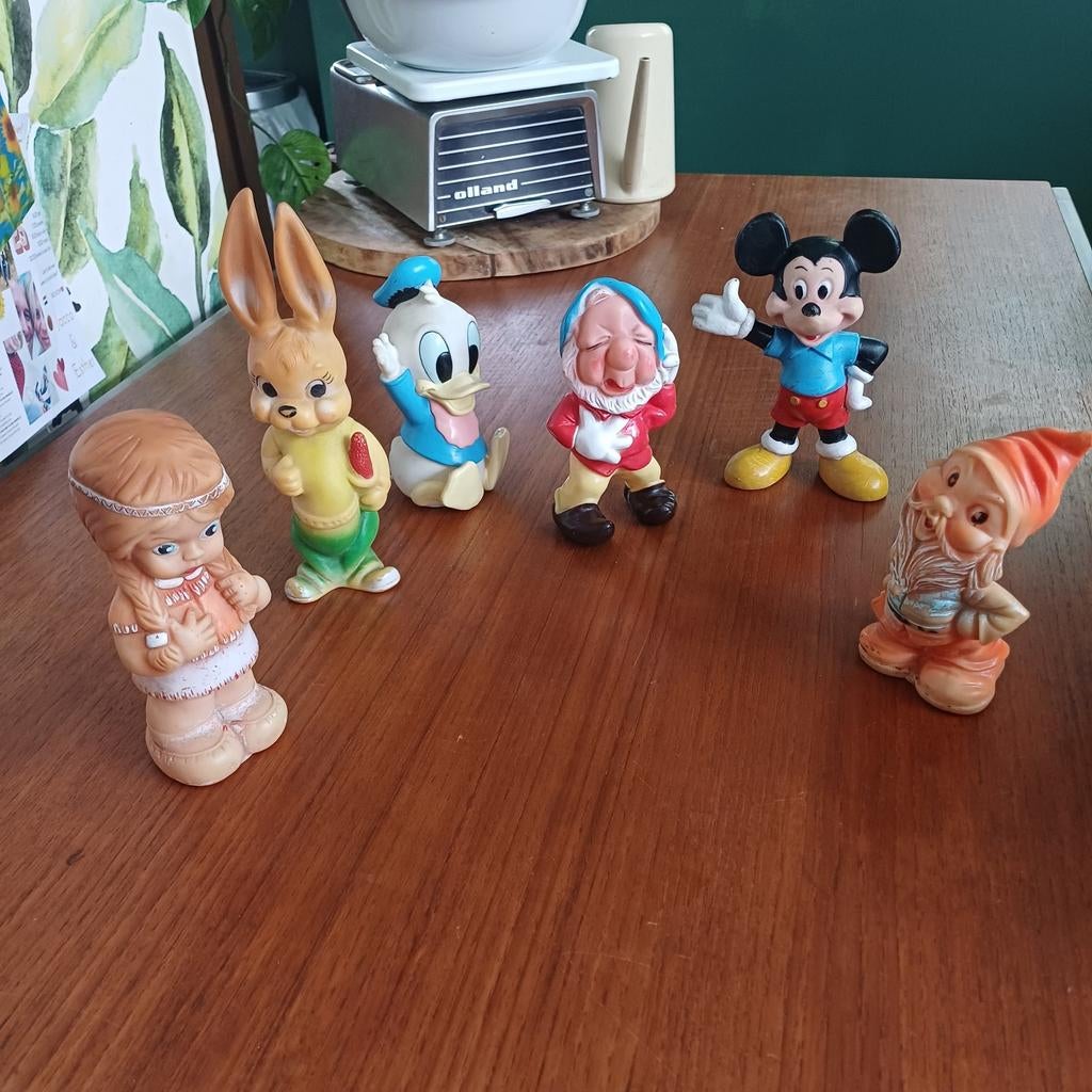 6 vintage poppetjes/rubber speelgoed, Verzenden, Zo goed als nieuw