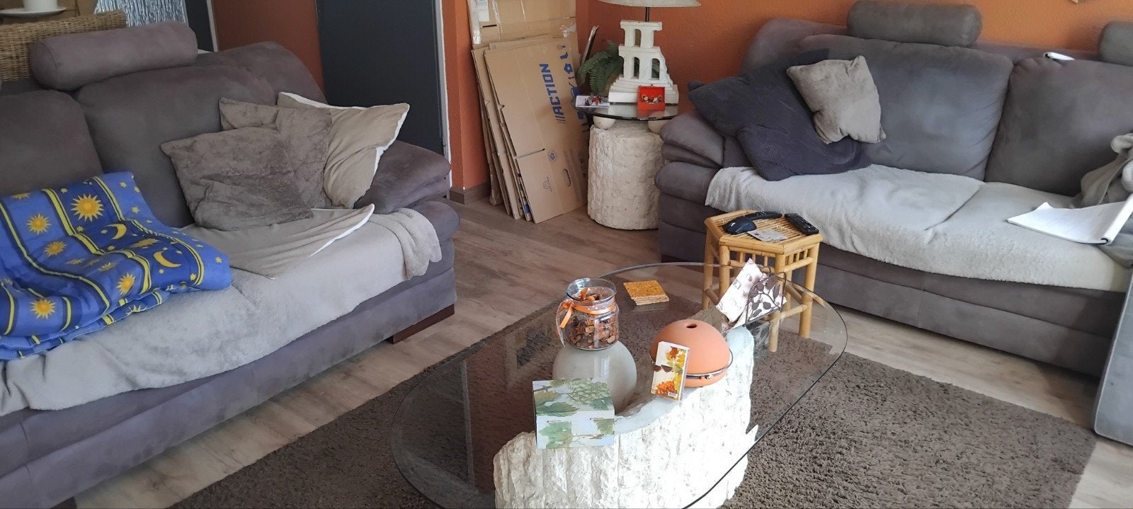 2- en 3-zitsbank met Griekse salontafel en bijzettafel, Ophalen of Verzenden