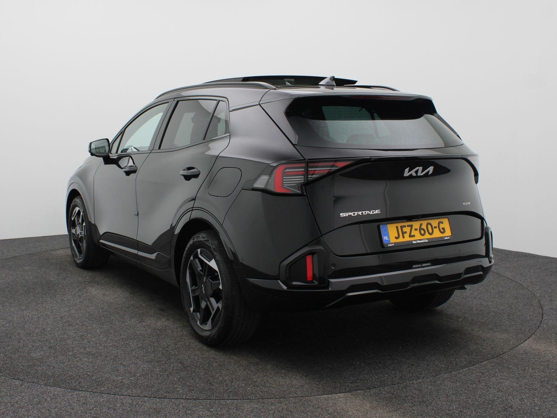 Kia Sportage 1.6 T-GDi Hybrid GT-PlusLine | Nieuwste model !, Auto's, Euro 6, 4 cilinders, Zwart, Origineel Nederlands