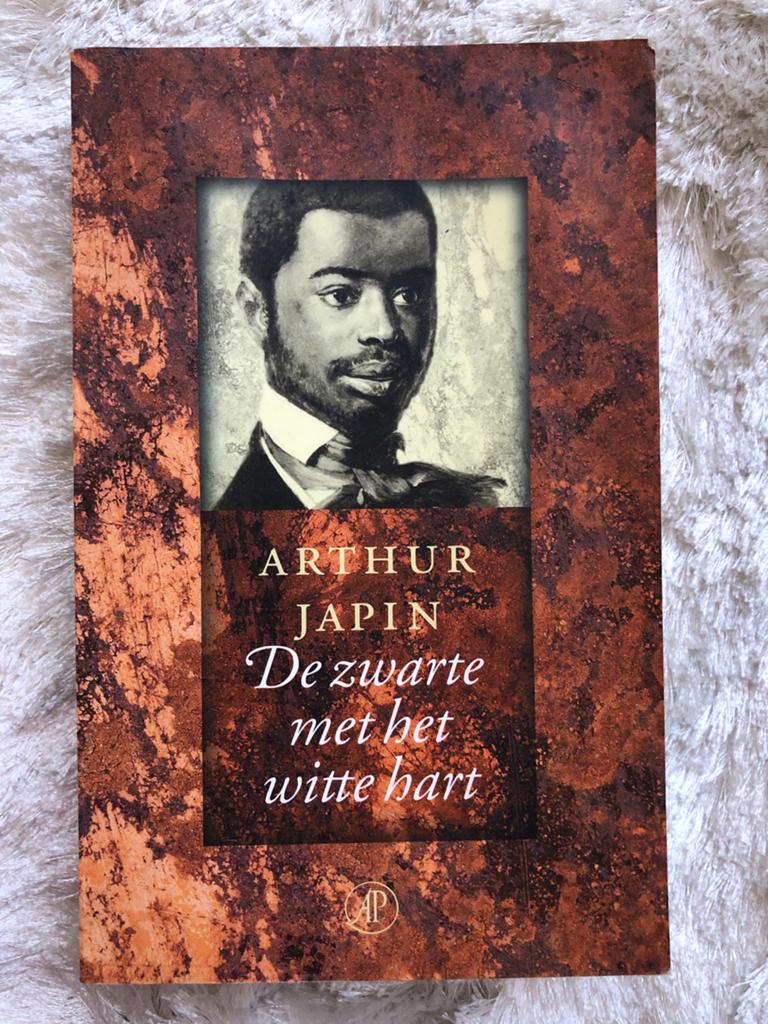 De zwarte met het witte hart - Arthur Japin, Boeken, Ophalen of Verzenden, Zo goed als nieuw, Nederland