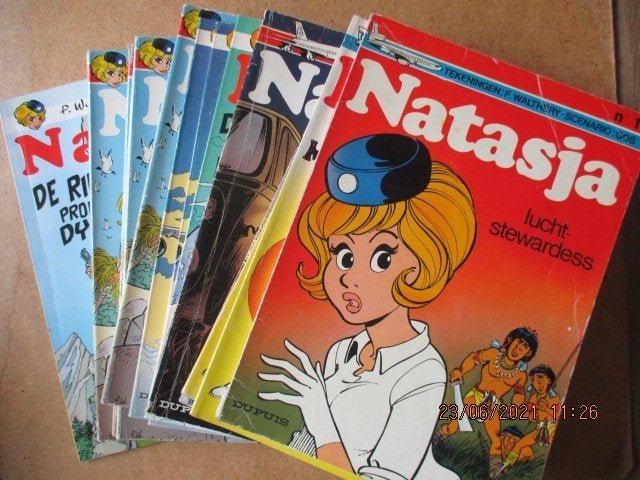 adv3651 natasja, Meerdere stripboeken, Ophalen, Gelezen