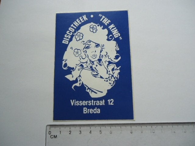 sticker oud Pinup strip flowerpower BREDA The KING disco, Ophalen of Verzenden, Zo goed als nieuw, Bedrijf of Vereniging