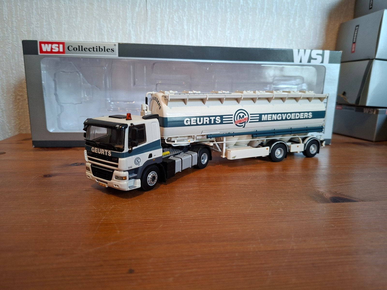 Wsi Daf Geurts mengvoeders, Hobby en Vrije tijd, Modelauto's | 1:50, Ophalen of Verzenden, Nieuw, Bus of Vrachtwagen, Wsi