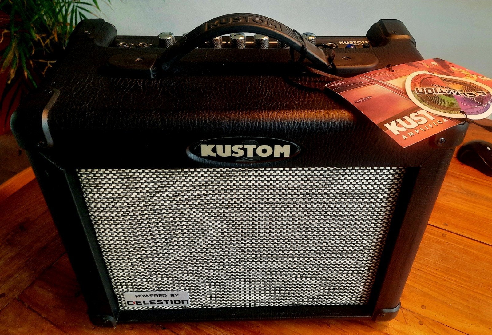 Kustom Arrow 16R versterker voor elektrische gitaar, 16 Watt, Muziek en Instrumenten, Ophalen of Verzenden, Zo goed als nieuw