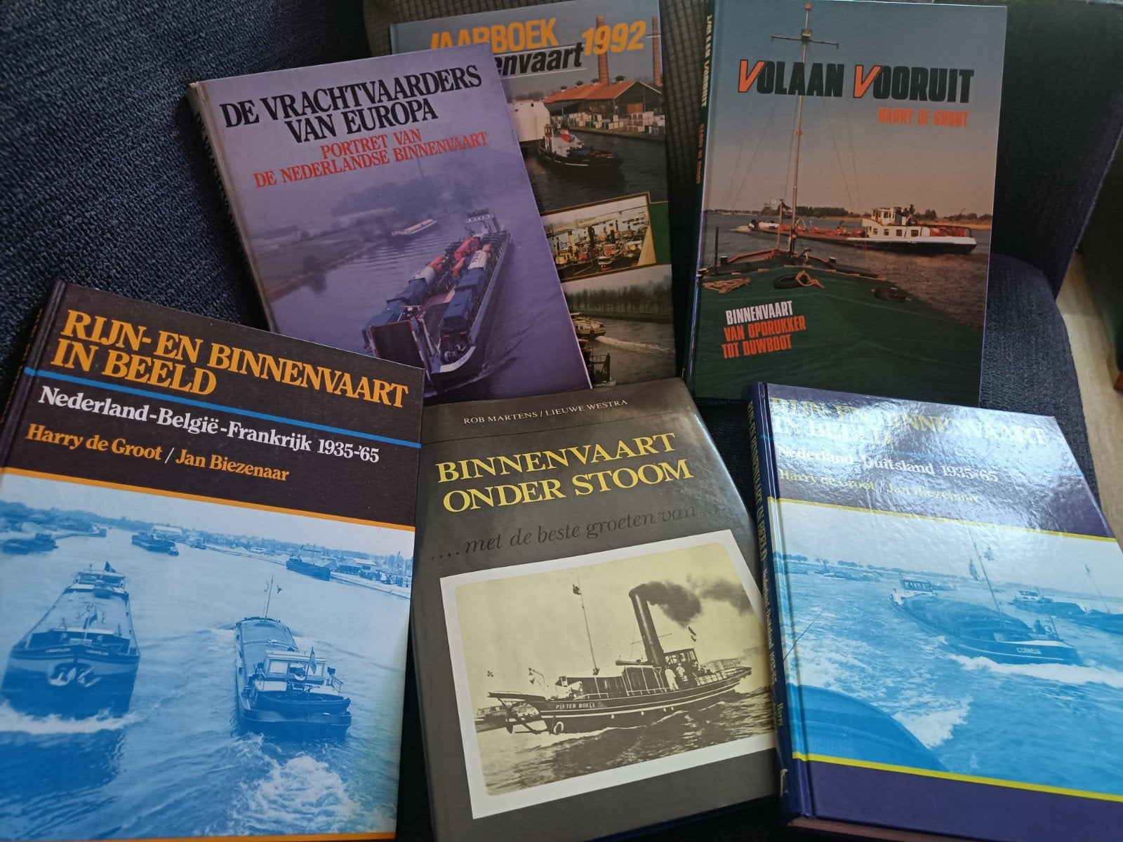 Diverse boeken over binnenvaart en scheepvaart, Ophalen of Verzenden, Gelezen, Boot