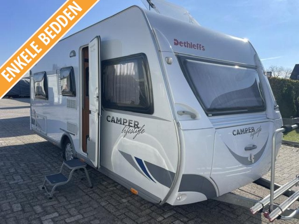 Dethleffs Camper Lifestyle 510V; zit 2x1p bed mover leveller, Fietsenrek, Rondzit, 2 aparte bedden, Bedrijf