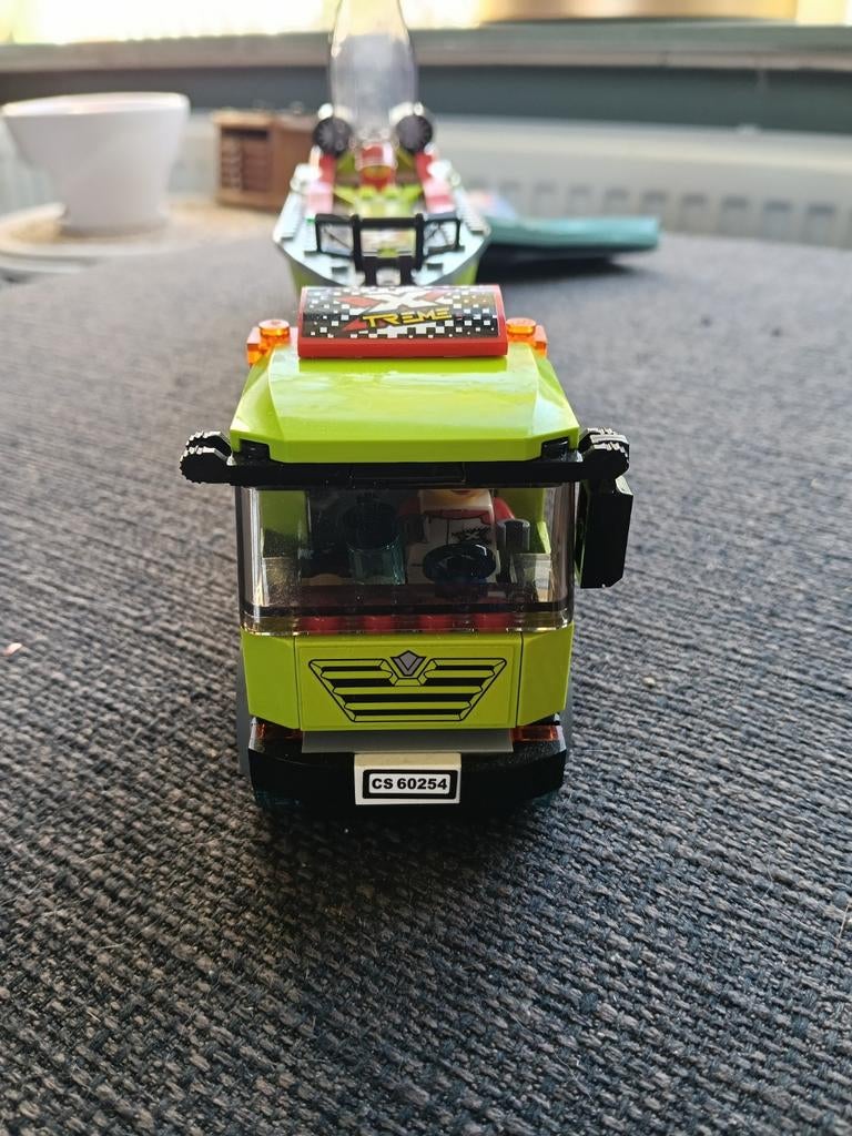 Lego City Raceboot Transport (60254), Kinderen en Baby's, Speelgoed | Duplo en Lego, City, Lego, Ophalen of Verzenden, Zo goed als nieuw