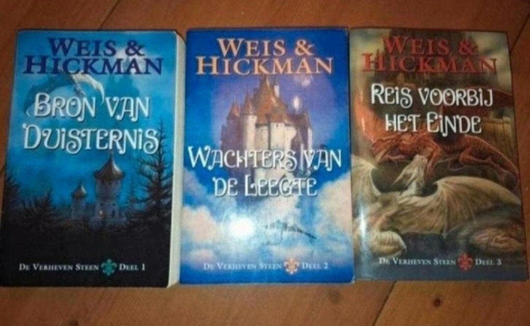 De Verheven Steen Trilogie - Weis & Hickman (Deel 1, 2, 3), Boeken, Ophalen of Verzenden, Gelezen, Margaret Weis & Tracy Hickman