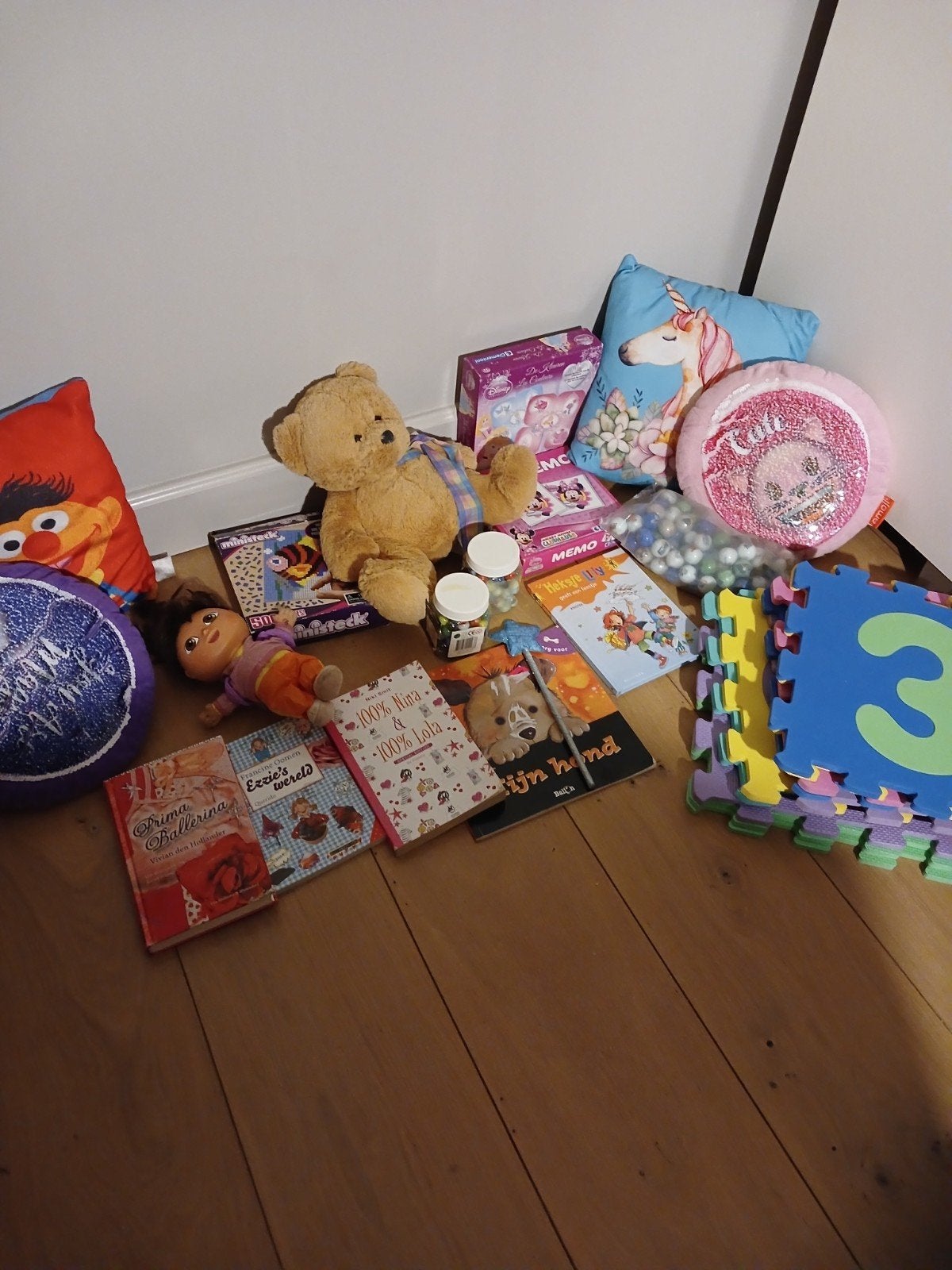 speelgoed, boeken en kussens, Kinderen en Baby's, Ophalen of Verzenden, Zo goed als nieuw, Jongen of Meisje
