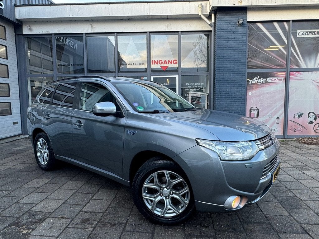 Mitsubishi Outlander 2.0 PHEV Instyle | Clima | Camera | Sch, 4 cilinders, Vierwielaandrijving, Hybride Elektrisch/Benzine, Zilver of Grijs