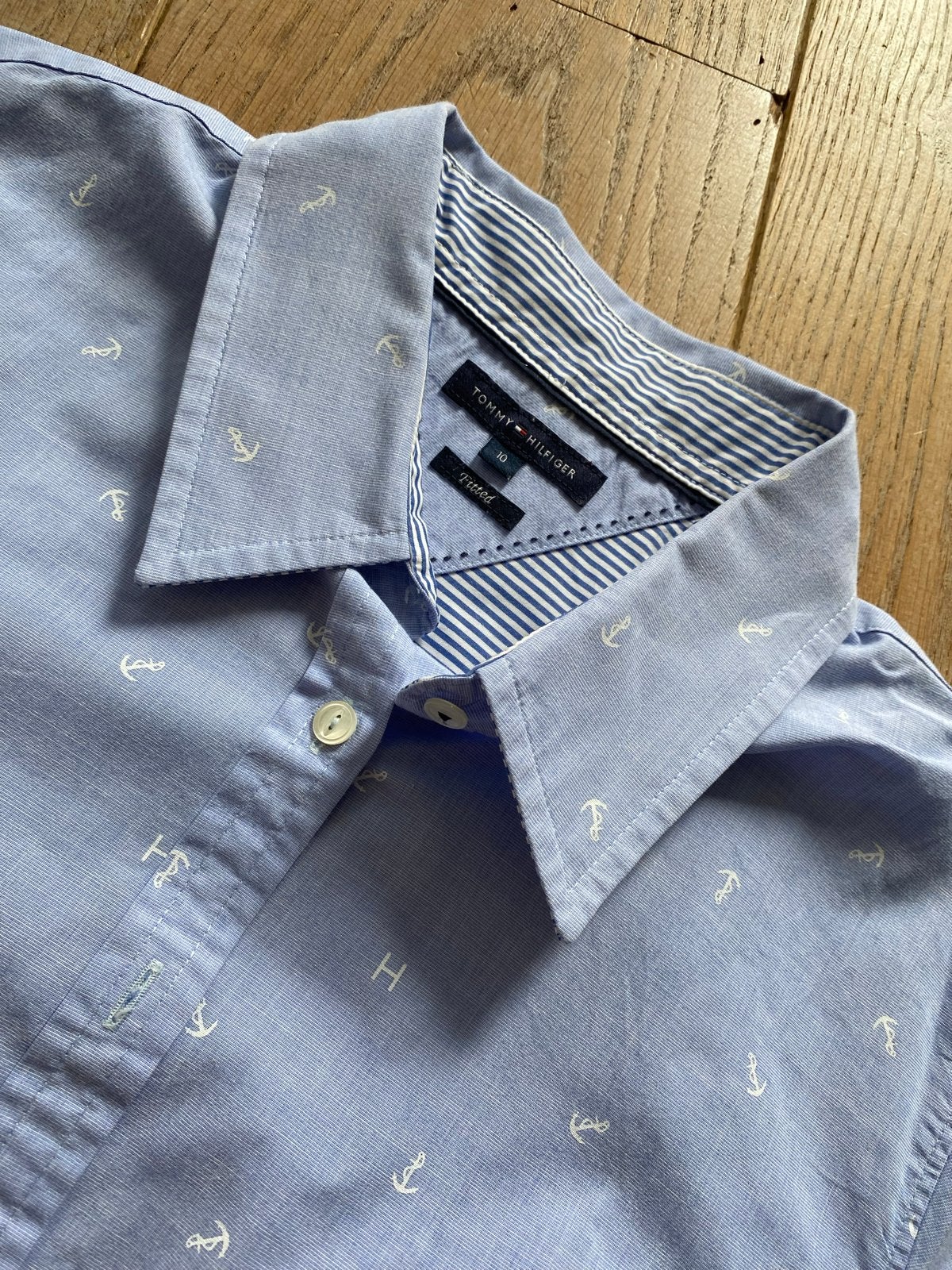 Tommy Hilfiger Lichtblauwe Blouse Maat M/10 met Ankers, Ophalen of Verzenden, Zo goed als nieuw, Maat 36 (S), Blauw